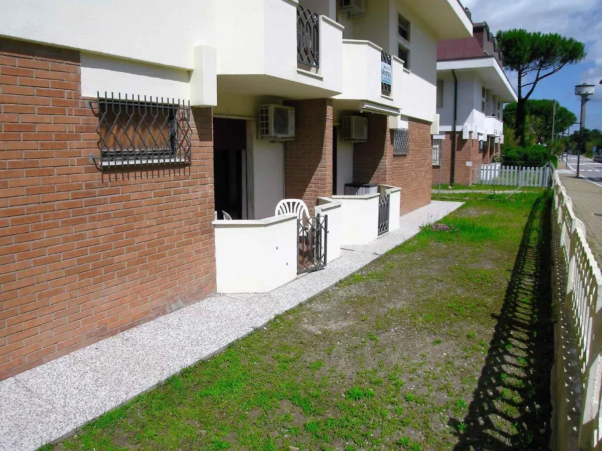Apartment In Rosolina Mare 24878 0*,  Italy
